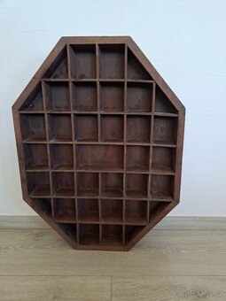 Miniatury + dřevěný rámeček/polička na miniatury - 11