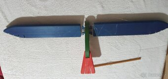 Závěsná dekorace dřevěný papoušek - velký - 11