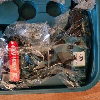 Aku 18V vrtačka/šroubovák + 2000W vrtací kladivo - 11