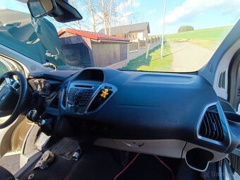 Ford Tourneo Custom 2.2TDCi 92 kW,9 míst - 11