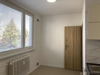 Pronájem byt 4+1, Nám. Svobody, Znojmo - 11