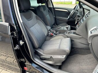 Citroën C4 1.6 HDi EXCLUSIVE - 11