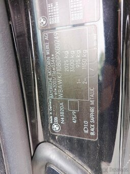 BMW 320i E93 - manual - cabrio - kůže - 11