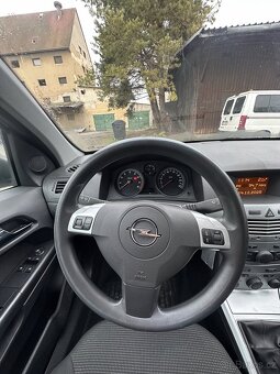 Opel Astra - 11