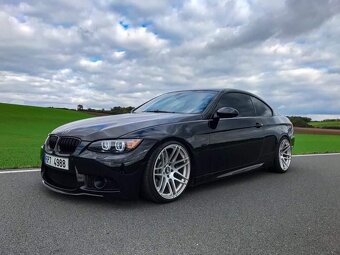 BMW e92 335i - 11