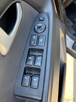 Kia Sportage 1.6 GDI (99 kW), po servisu, nová STK - 11