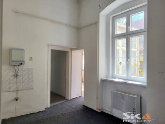 Prodej rodinného domu s pozemkem 299 m2, Louny centrum - 11