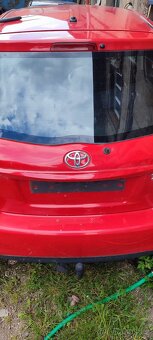 Yaris 1.0 na opravu,dily - 11