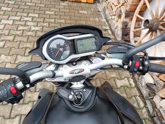 MV AGUSTA BRUTALE 1090 - 11