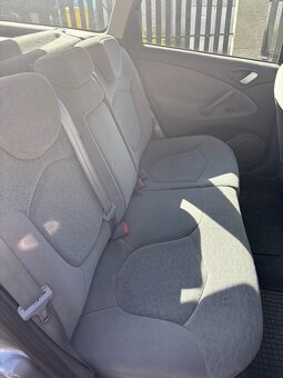Citroën C5 2.0 HDI Break 121 332 km– Nová STK - 11