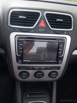 VW Eos 1,4TSi, KŮŽE, DIGIKLIMA, SERVISKA - 11