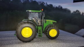 John Deere 6210R , Ertl , 1/32 - 11