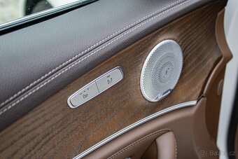 Mercedes-Benz E trieda Sedan 300 de 143 kw - AJ NA SPLÁTKY - 11