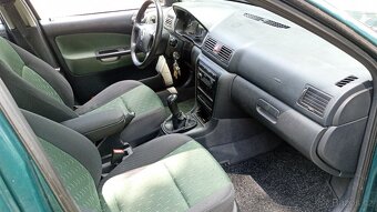 Octavia 1.6i - 11