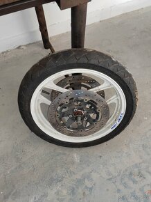 SUZUKI GSX-R 750 GR75A náhradní díly - 11