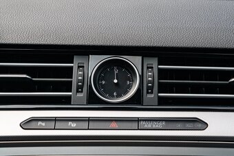Volkswagen Passat DSG 1,6 TDI 88kW / Masáž / LED svetlá / - 11