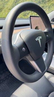 Tesla Model 3 SR+ refresh pouze 23tis km - 11