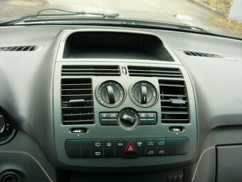 MERCEDES-BENZ VITO 113 CDI 9 MÍST - 11