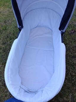 Prodám kočárek 3v1 v dobrém stavu. - 11