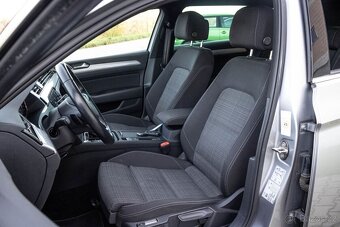 Volkswagen Passat Variant 2.0 TDI Elegance DSG - 11