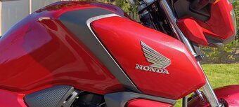 Honda CB 125F - 11
