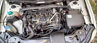 Volvo XC90 D5AWD R-DESIGN - 11
