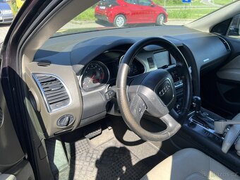 Audi Q7 3.6FSI - 11