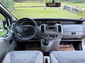 Opel Vivaro Life 2.5 Cdti 145ps • 9- miestný buss • - 11