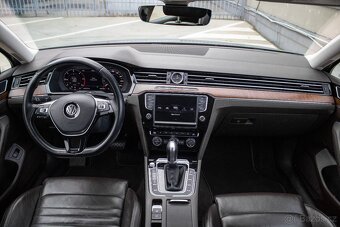 Volkswagen Passat Variant 2.0 BiTDI 240k BMT Highline 4MOTIO - 11
