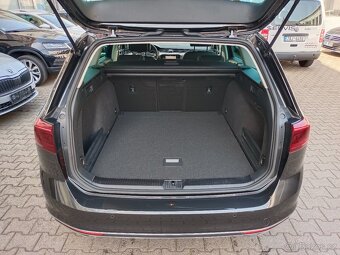 VW Passat B8 Variant 2.0TDI 110kW DSG Matrix Tažné ACC Navi - 11