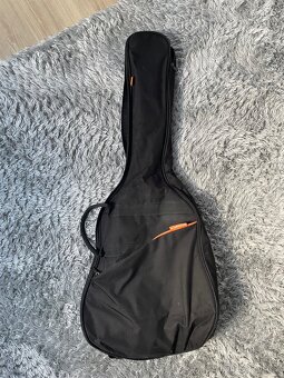 Akustická kytara Yamaha C40 - 11