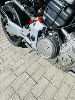 Honda CB 900 F Hornet r.v.2003 najeto 47tis km náhradní díly - 11