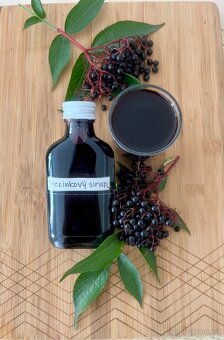Čerstvý domácí bezinkový sirup - 11