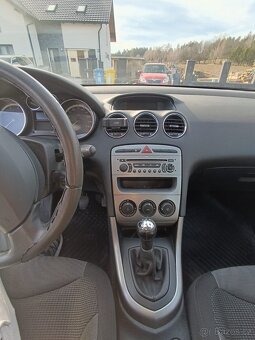 Peugeot 308 2008 - 11