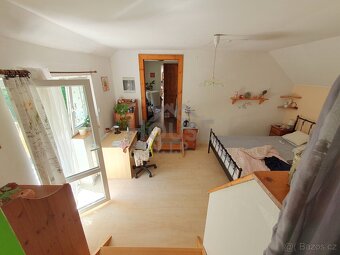 Prodej rodinného domu 7+kk, 206 m2, Sluštice, Praha - východ - 11