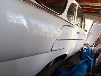 Tatra 603 - 11