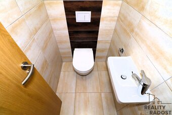 Pronájem novostavby  bytu 3+kk (79 m²) s velkým balkónem s k - 11