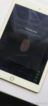 iPad Air 2 generace - 11
