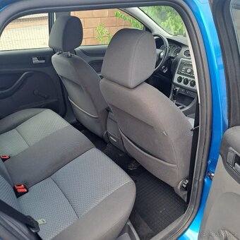 Prodám FORD FOCUS combi 2.0 AUTOMAT - 11
