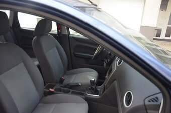 Ford Focus MK2 kombi 1,6 benzin 85kW - 11