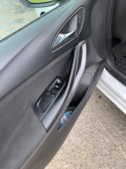 Astra k combi 1,6 cdti, 81 kw, cz - 11