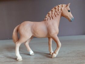 SCHLEICH Koně SBĚRATELSKĒ FIGURKY 22 - 11