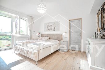 Exkluzivní rodinný dům v srdci přírody Velké nad Veličkou - 11