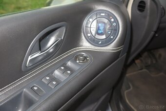 Renault Espace 2.0dCi 110 kW luxusní výbava 25TH - 11