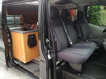 RENAULT TRAFIC 2.0dci 84kw 2008 5,2m OBYTKA - 11