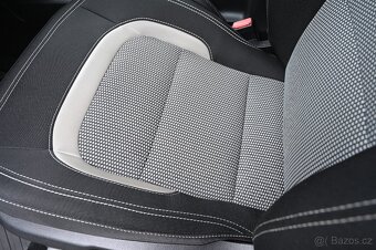 KIA ceed SW JD 1,6 GDI TOP - 11