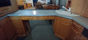 Moderní linka z tvrdého javorového dřeva 810cm - 11