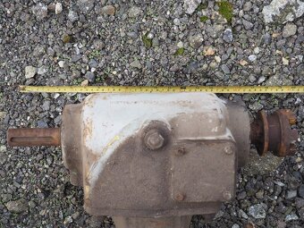 Úhlová převodovka převod - malotraktor - 11