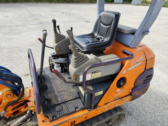 Minibagr Hitachi FH15. 2x lyžica - 11