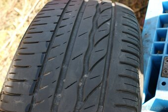 krasna alu kola original VW transporter T5 T6 letni pneu R17 - 11